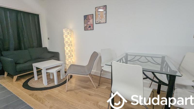 Chambre - 16 m² - 1 pièce