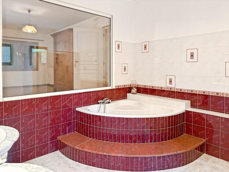 Immeuble - 585 m² - 3 pièces