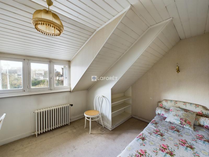 Maison traditionnelle - 190 m² - 10 pièces