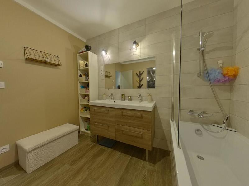 Maison - 122 m² - 5 pièces