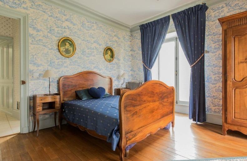 Manoir - 4 200 m² - 72 pièces