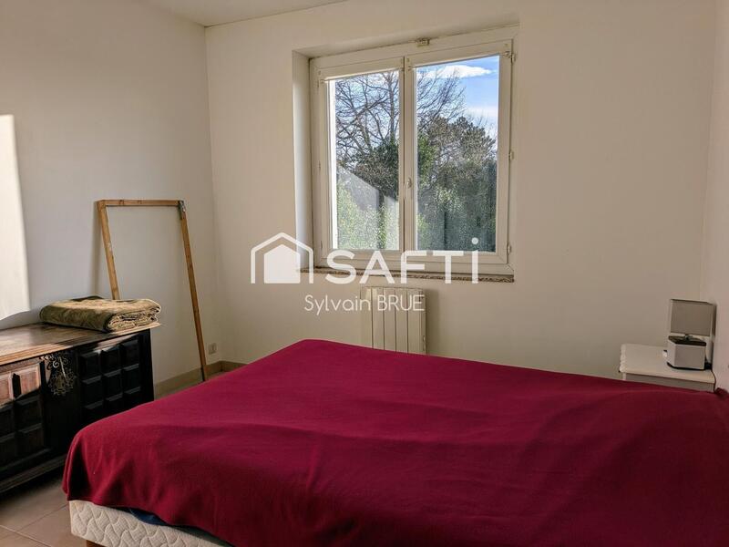 Maison - 90 m² - 5 pièces