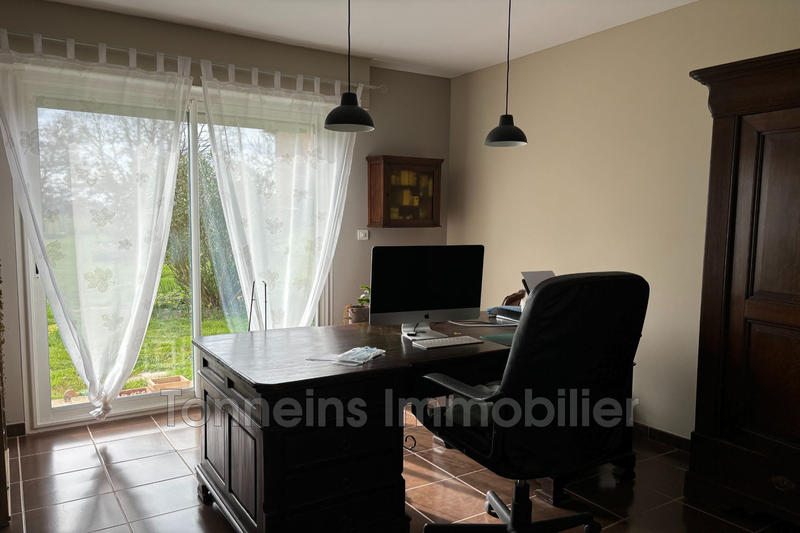 Maison - 375 m² - 8 pièces