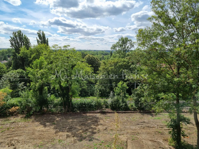 Maison - 300 m² - 12 pièces