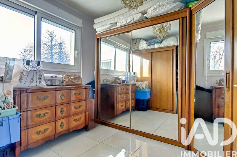 Maison - 206 m² - 8 pièces