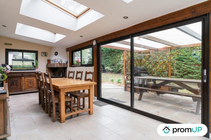 Maison - 142 m² - 6 pièces