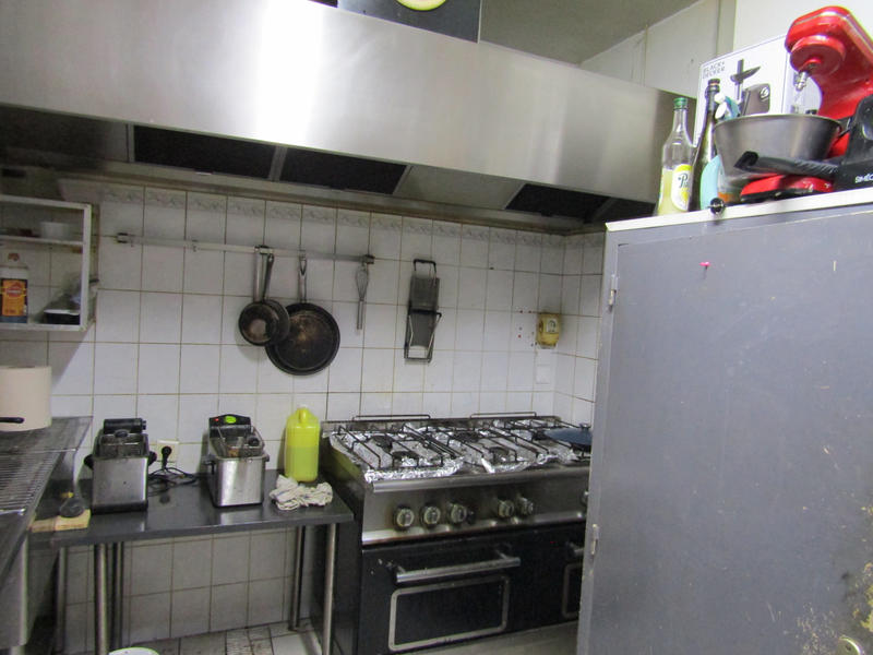 Fonds de commerce - Magasins - 220 m²