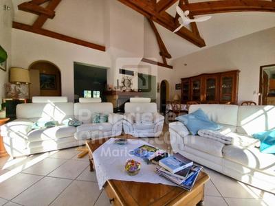 Maison - 188 m² - 7 pièces