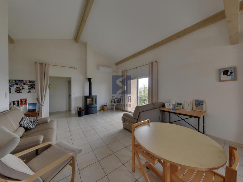 Maison - 95 m² - 4 pièces