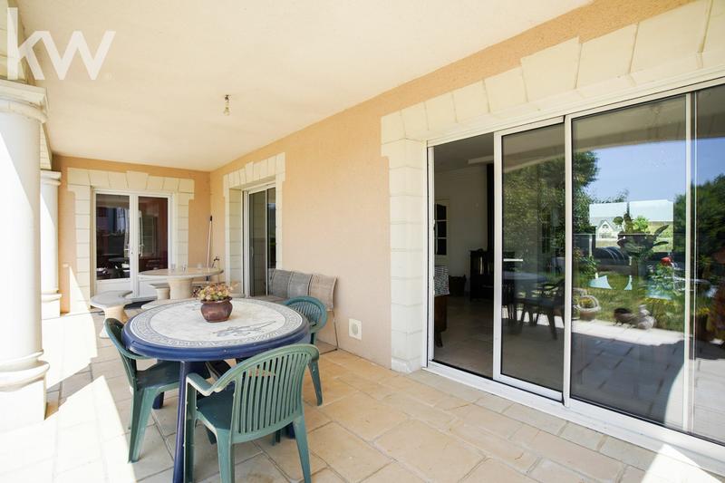 Maison - 230 m² - 5 pièces