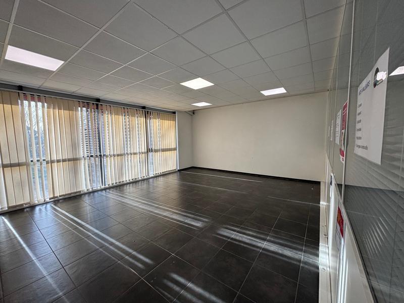 Bureau - 214 m²