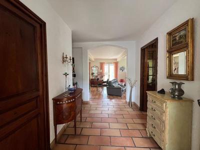 Villa - 214 m² - 7 pièces