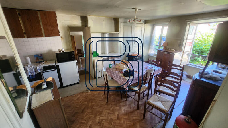 Maison - 140 m² - 7 pièces