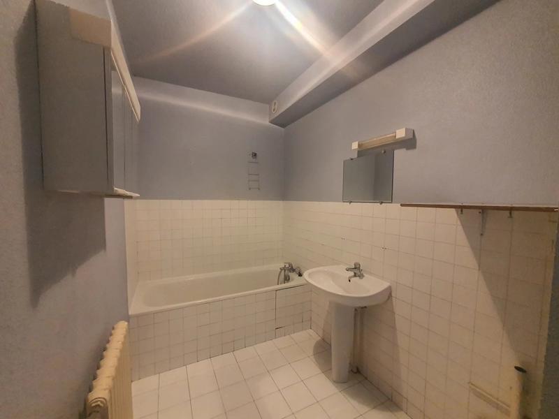 Appartement - 100 m² - 3 pièces