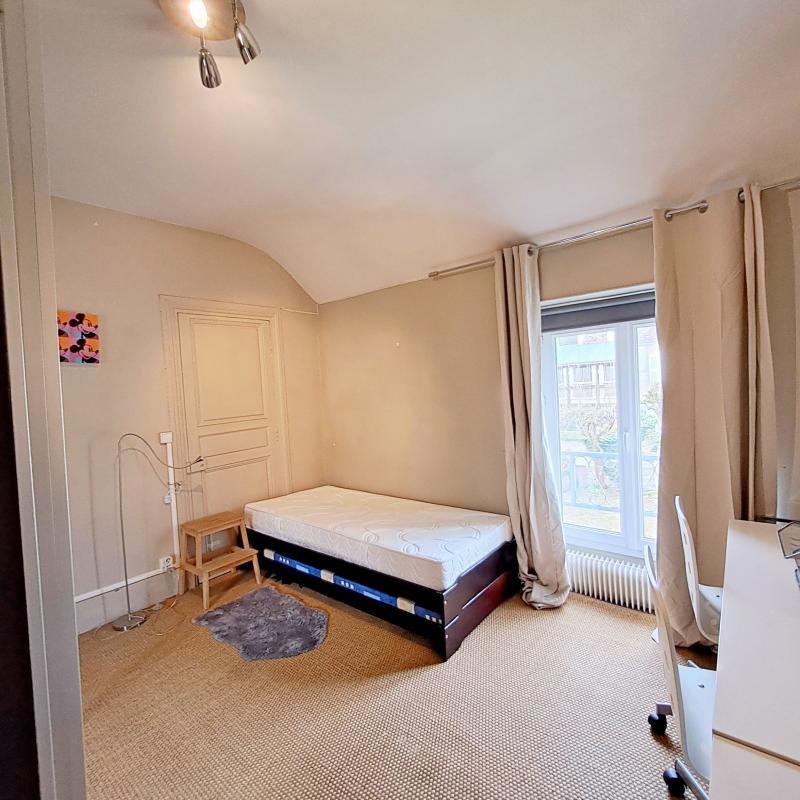 Appartement - 92 m² - 3 pièces