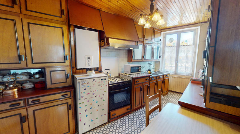 Immeuble - 114 m² - 10 pièces