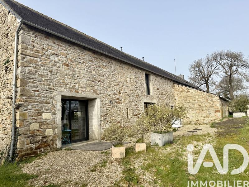 Maison - 274 m² - 12 pièces