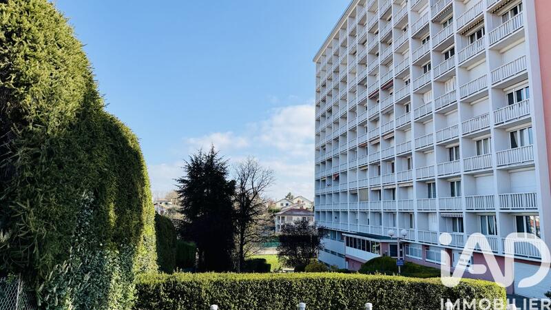 Appartement - 75 m² - 3 pièces