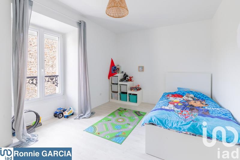 Maison - 95 m² - 5 pièces