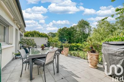 Maison de maîtres - 200 m² - 7 pièces