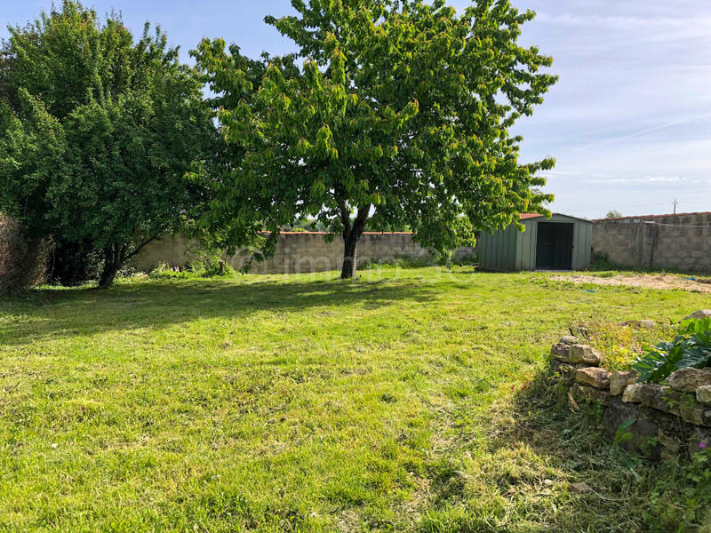 Maison en pierre - 83 m² - 3 pièces