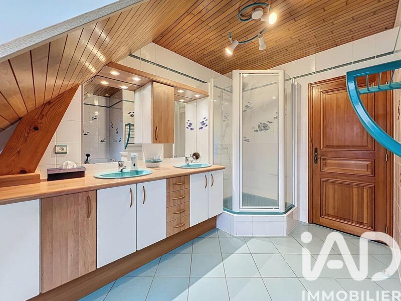 Maison - 175 m² - 7 pièces