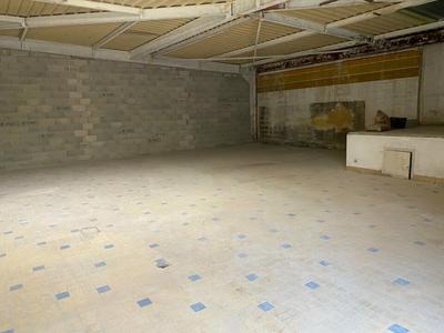 Local commercial - 120 m²
