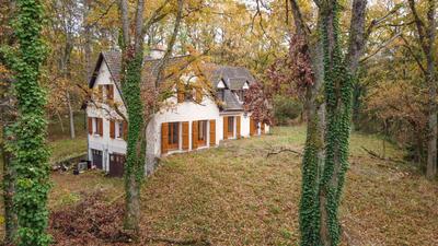 Maison - 187 m² - 7 pièces