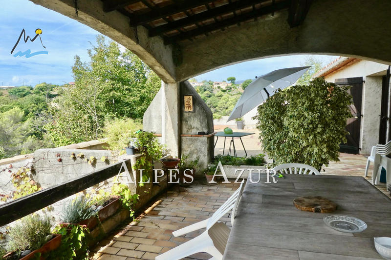 Villa - 179 m² - 5 pièces