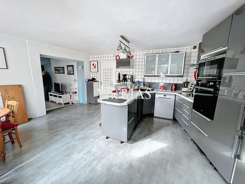 Maison - 102 m² - 4 pièces