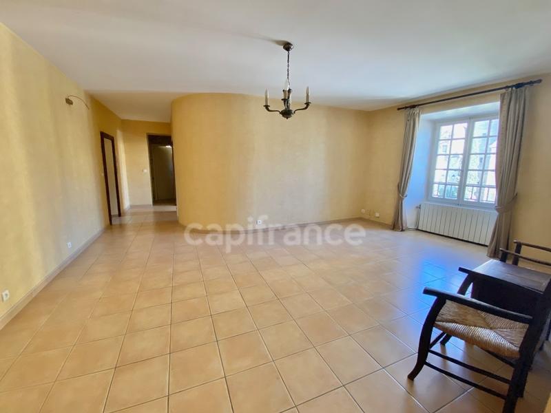 Maison - 265 m² - 10 pièces