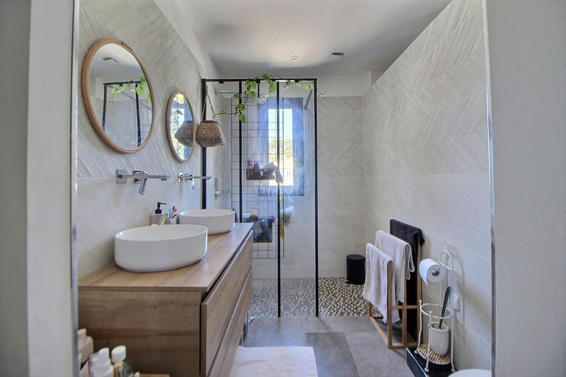 Maison - 175 m² - 5 pièces