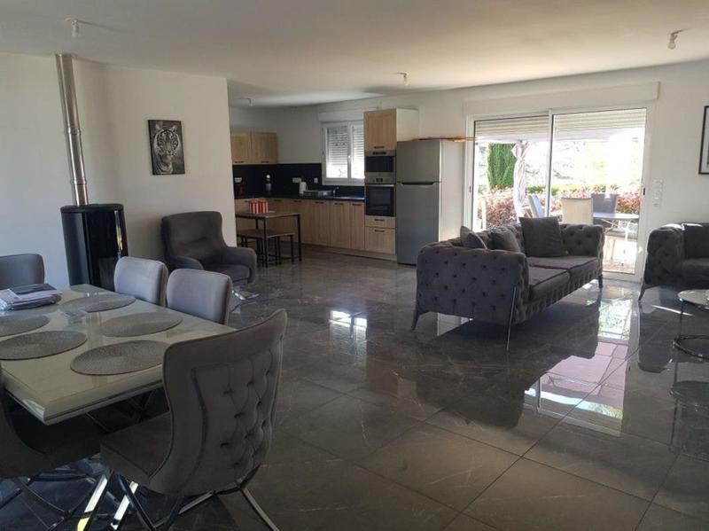 Pavillon - 100 m² - 4 pièces