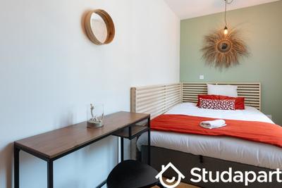 Chambre - 10 m² - 1 pièce