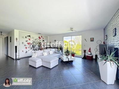 Maison - 193 m² - 4 pièces