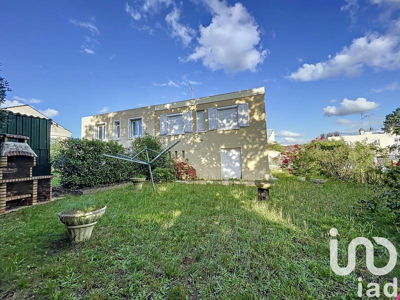 Maison - 77 m² - 6 pièces