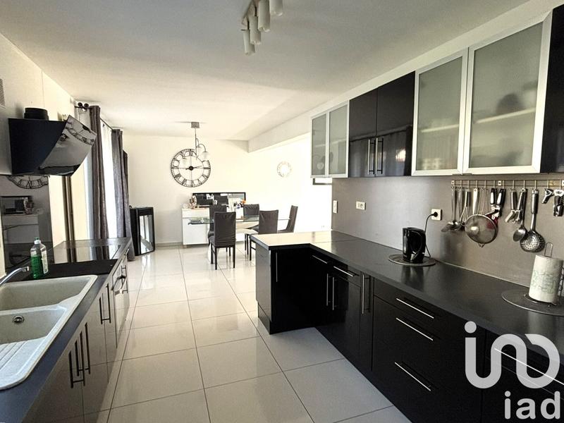 Maison - 122 m² - 7 pièces