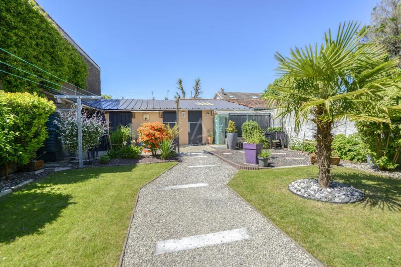 Maison - 87 m² - 4 pièces