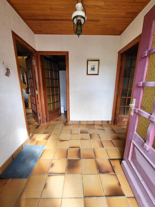 Maison - 163 m² - 9 pièces