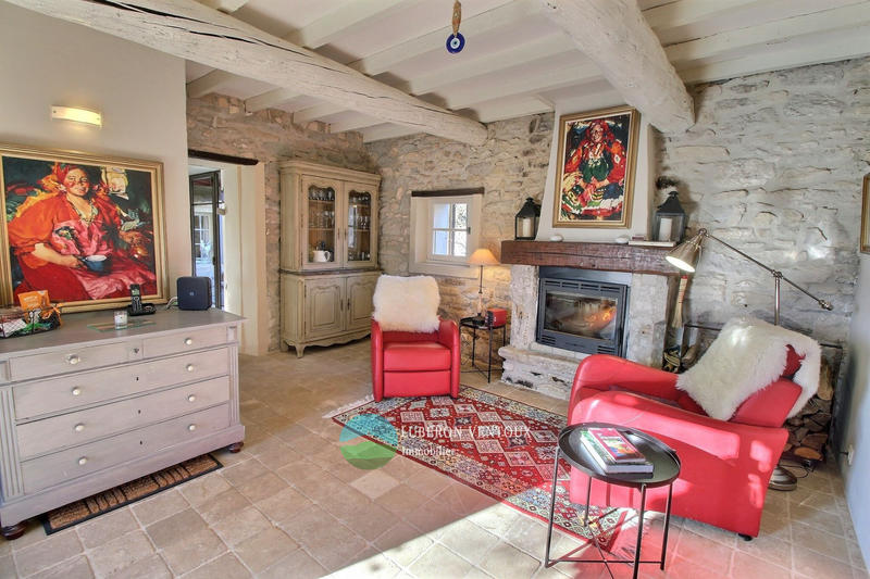 Maison - 209 m² - 7 pièces