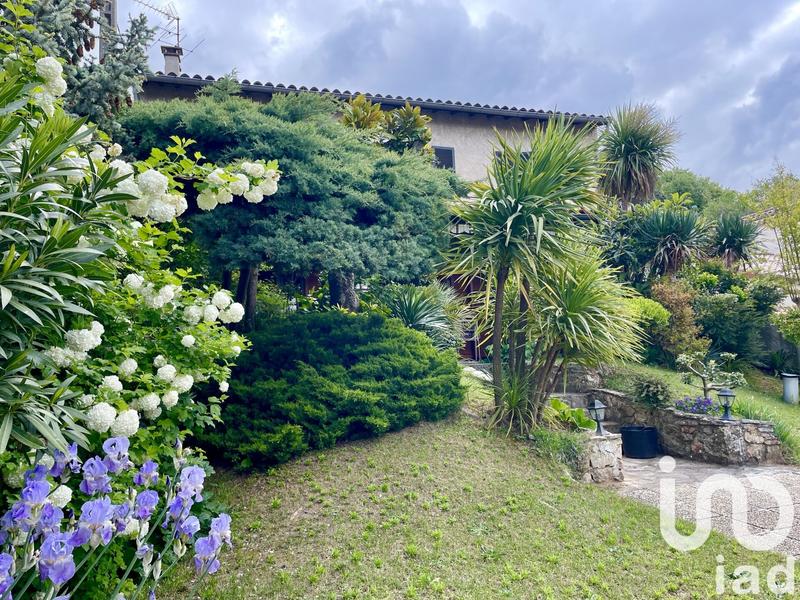 Maison - 185 m² - 5 pièces