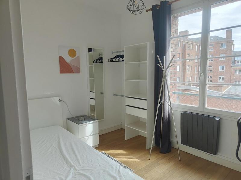 Chambre - 9 m² - 1 pièce