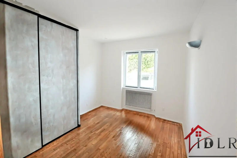 Maison - 179 m² - 9 pièces