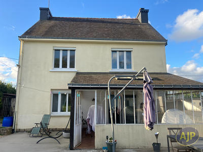 Maison - 120 m² - 7 pièces