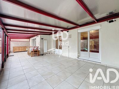 Maison - 122 m² - 6 pièces