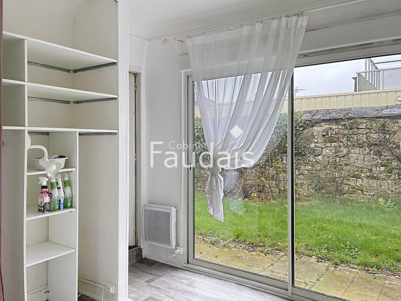 Maison - 243 m² - 8 pièces