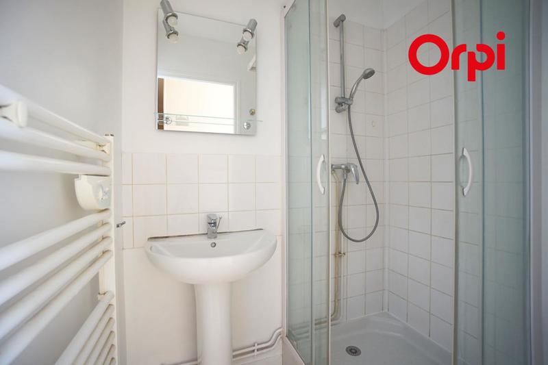 Immeuble - 210 m² - 12 pièces