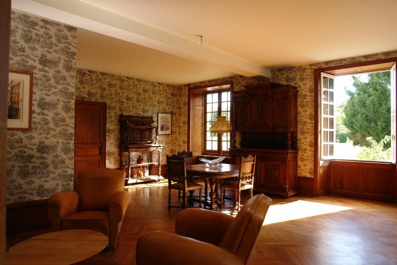 Maison - 211 m² - 6 pièces