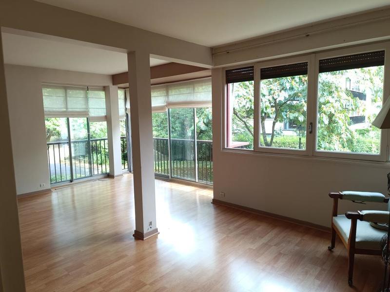 Appartement - 98 m² - 5 pièces