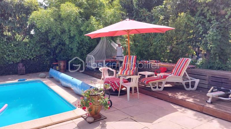 Demeure - 1 412 m² - 7 pièces